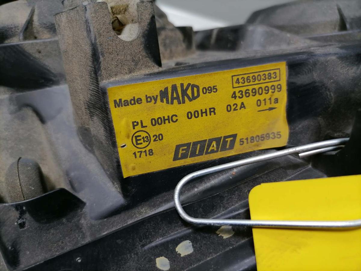Fiat Doblo 223 original Scheinwerfer vorn links Halogen Facelift Bj.2008